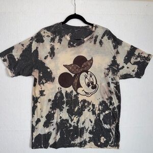 Minnie Mouse Graphic Dupe T-Shirt.